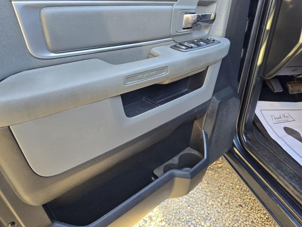 2015 RAM 1500 Image 12