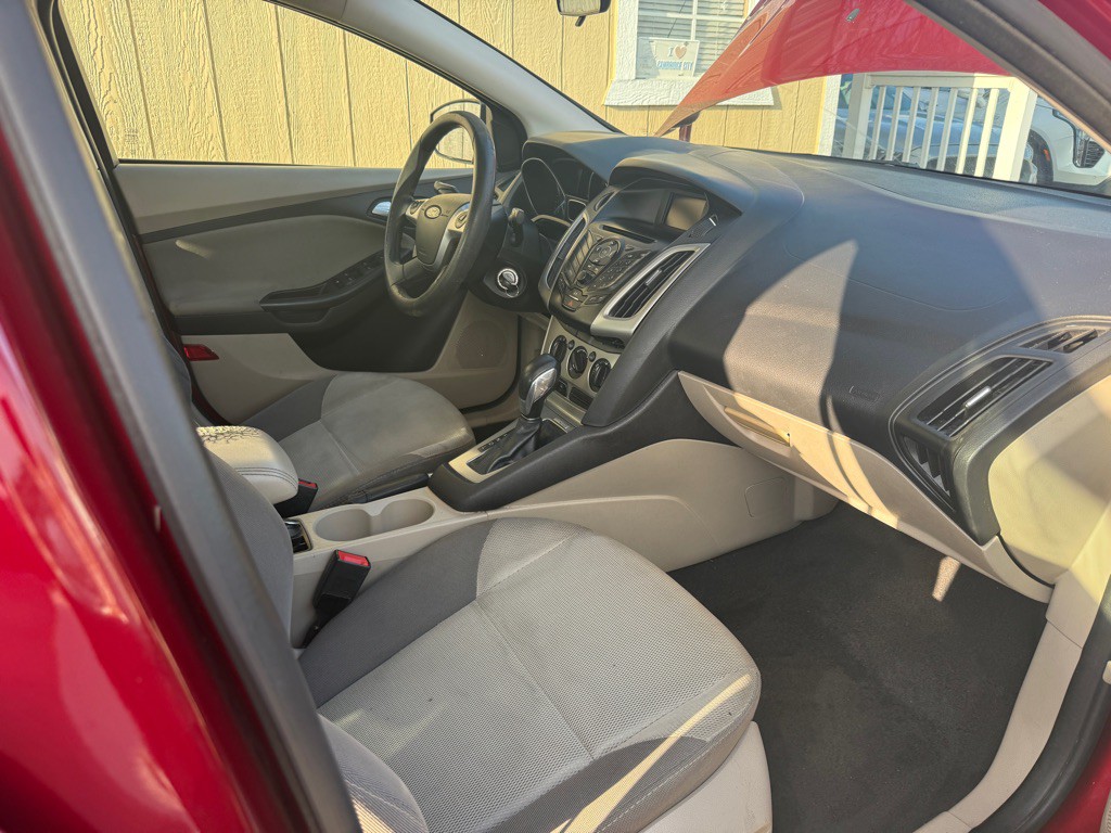 2014 Ford Focus Image 5