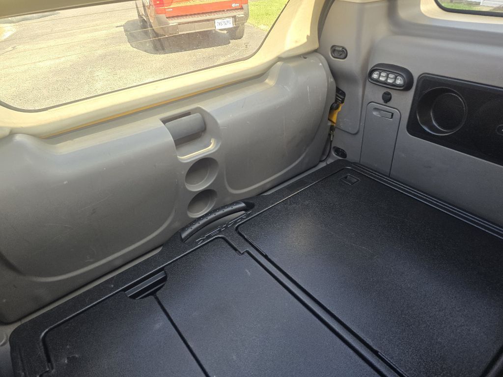 2003 Pontiac Aztek Image 3