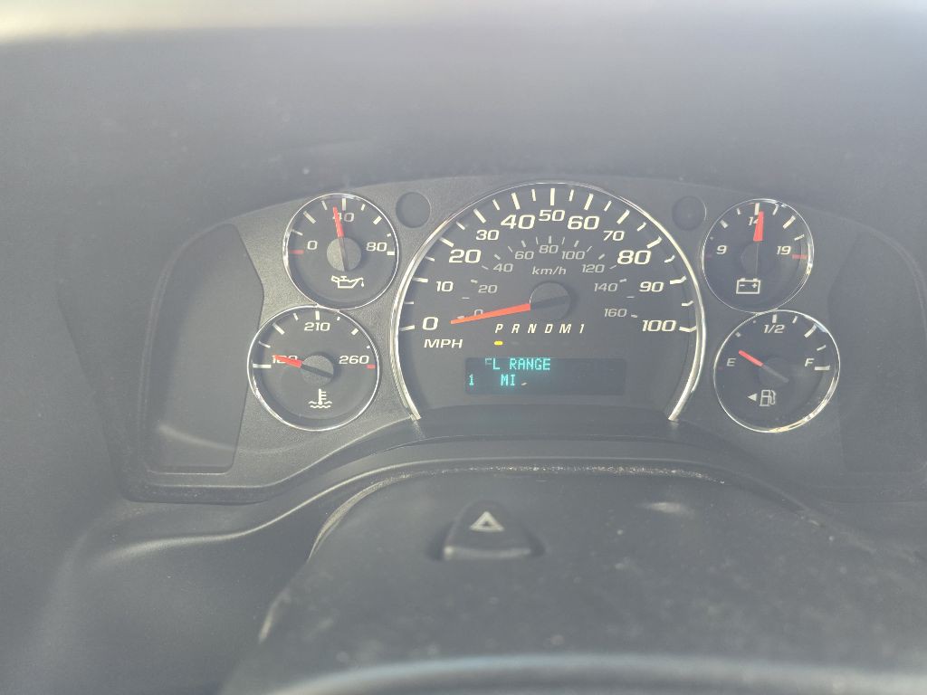 2015 Chevrolet Express Image 12