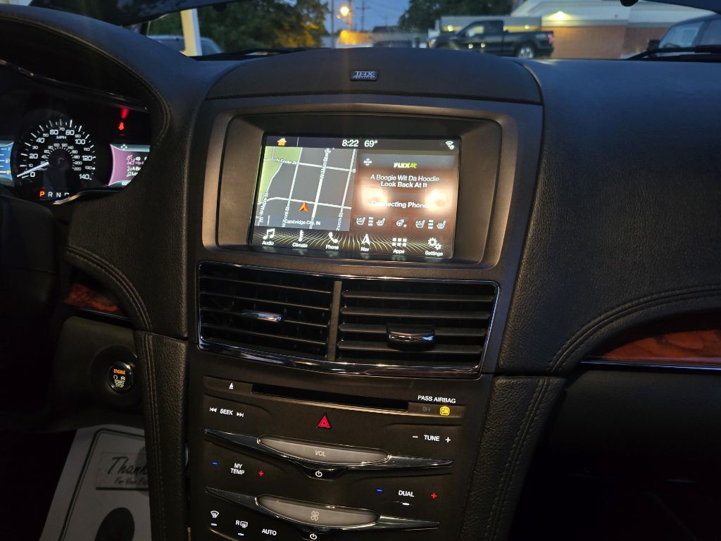 2019 Lincoln MKT Image 9