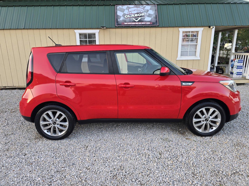 2018 Kia Soul Image 1
