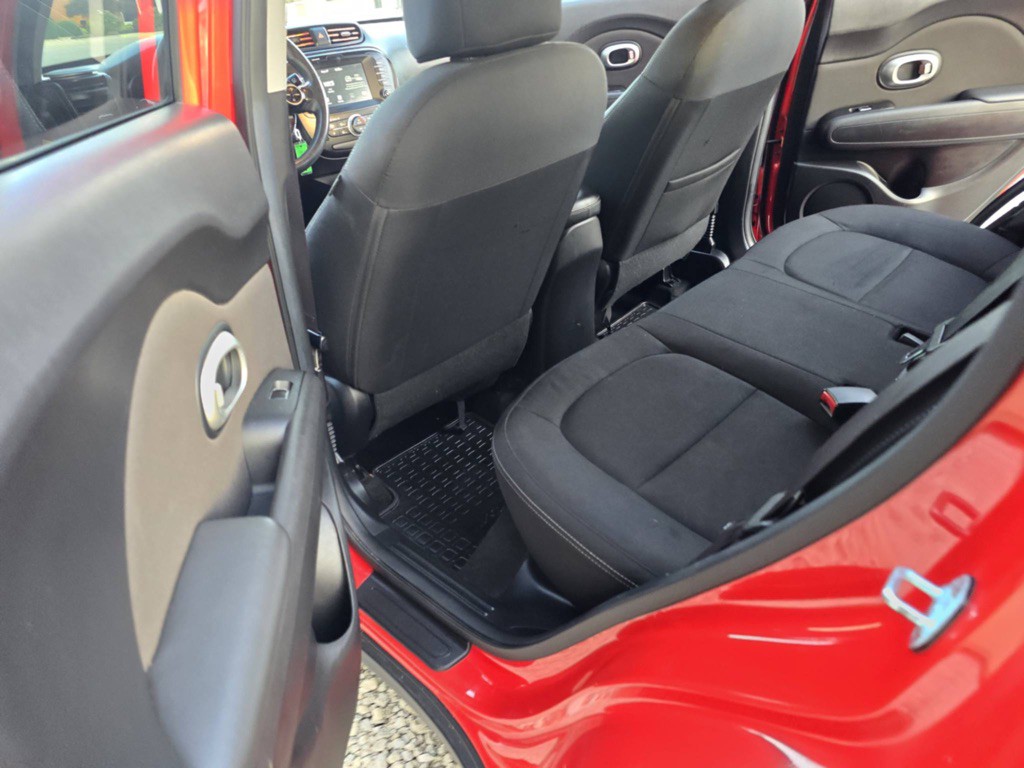 2018 Kia Soul Image 13