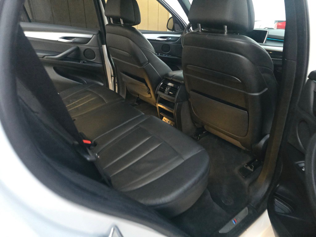 2015 BMW X5 Image 13