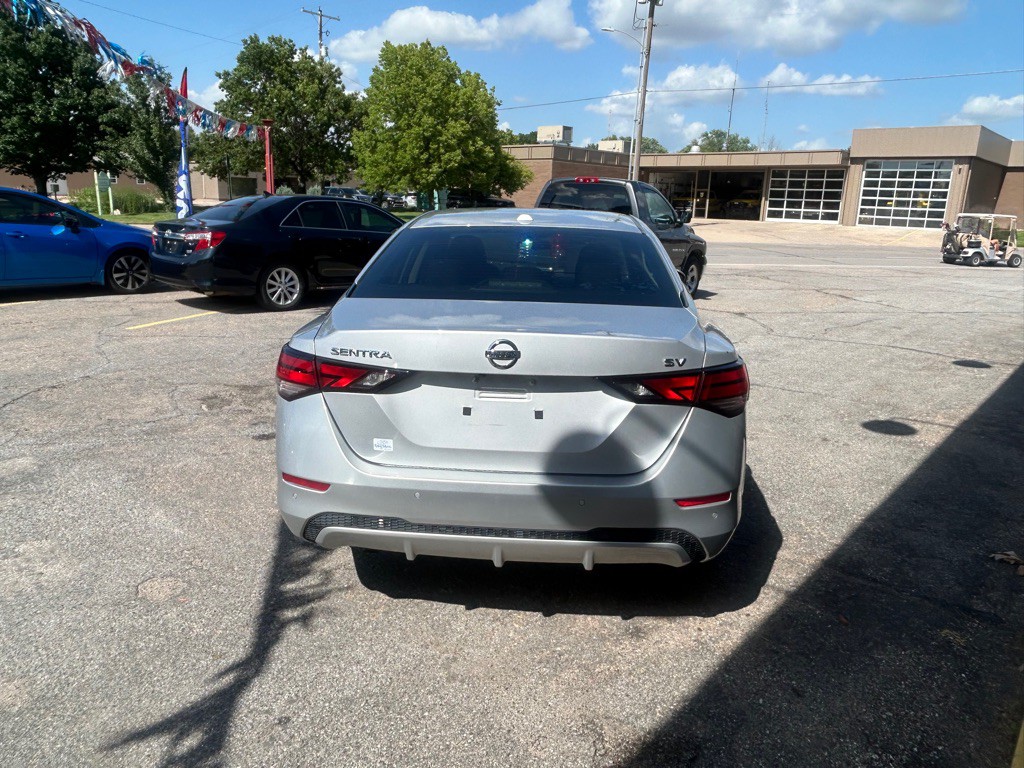 2020 Nissan Sentra Image 5