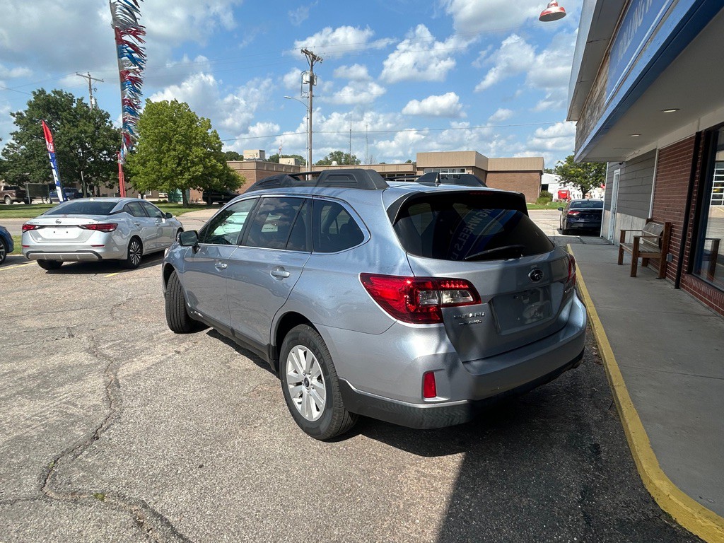 2017 Subaru Outback Image 5