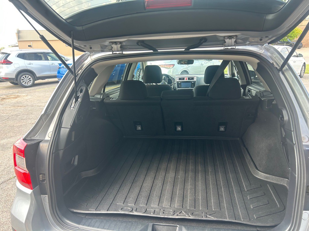 2017 Subaru Outback Image 13