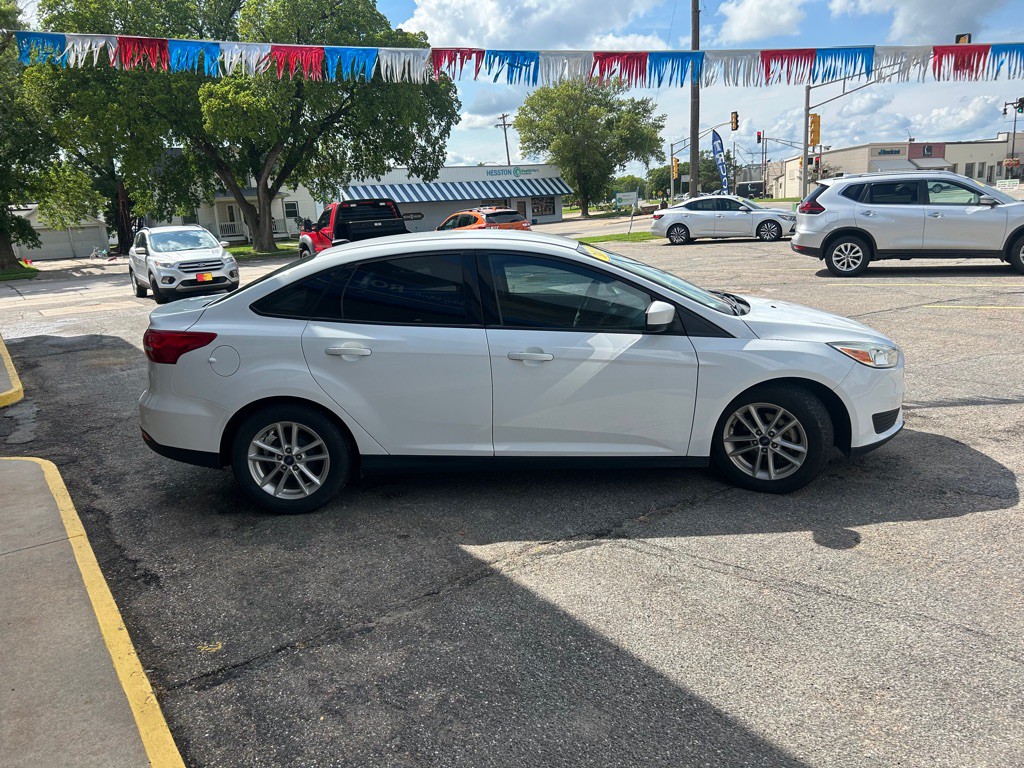 2018 Ford Focus Image 8