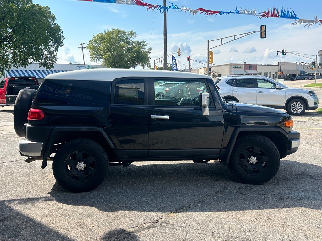 2008 Toyota FJ Cruiser Image 5