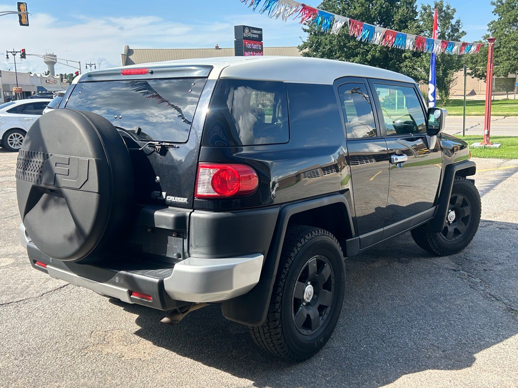 2008 Toyota FJ Cruiser Image 6