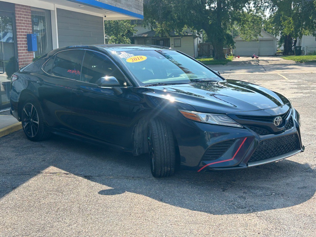 2018 Toyota Camry Image 3