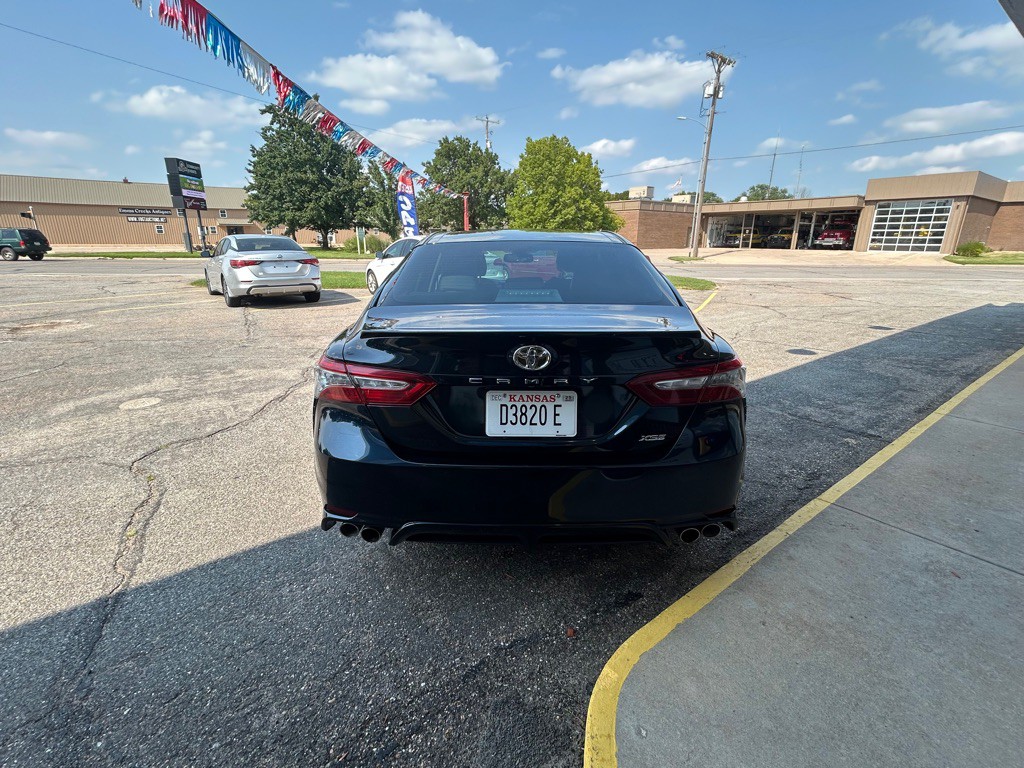2018 Toyota Camry Image 4