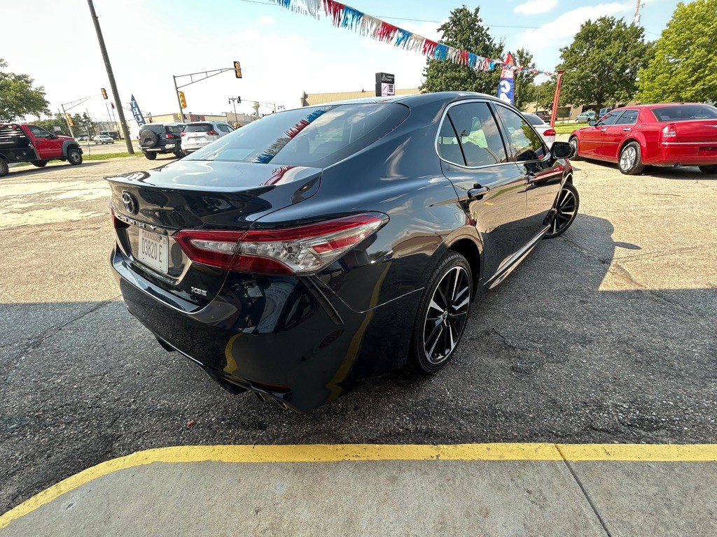 2018 Toyota Camry Image 5