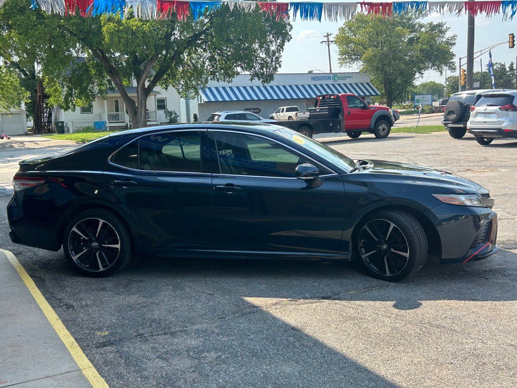 2018 Toyota Camry Image 6