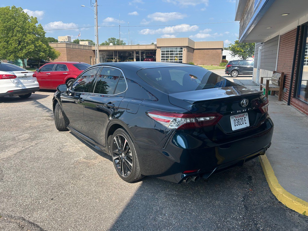 2018 Toyota Camry Image 7