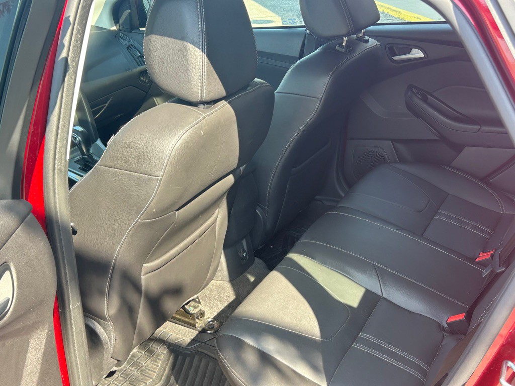 2013 Ford Focus Image 9