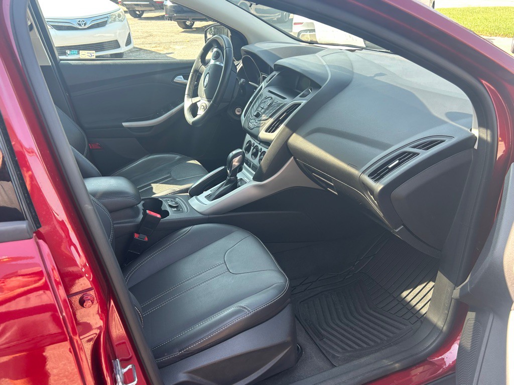 2013 Ford Focus Image 11