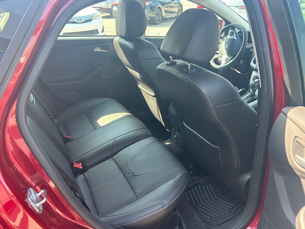 2013 Ford Focus Image 12