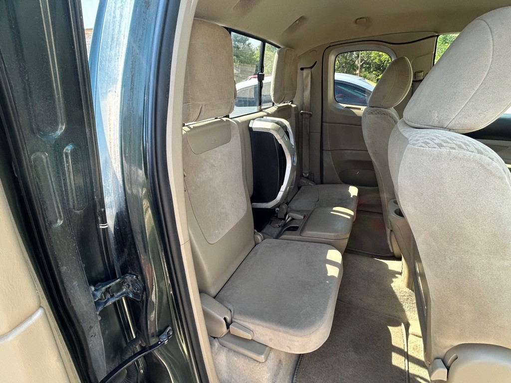 2011 Toyota Tacoma Image 12
