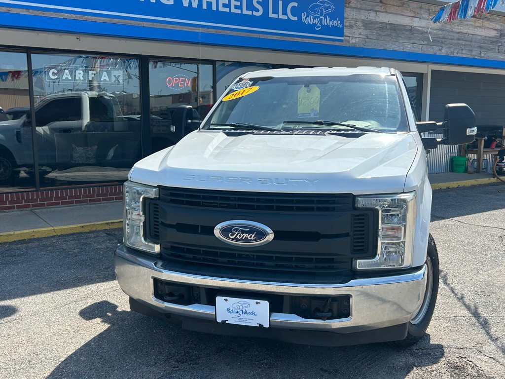 2017 Ford F-250 Image 2