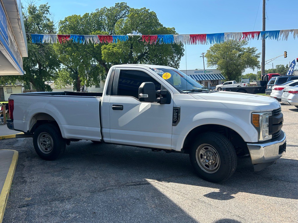 2017 Ford F-250 Image 4