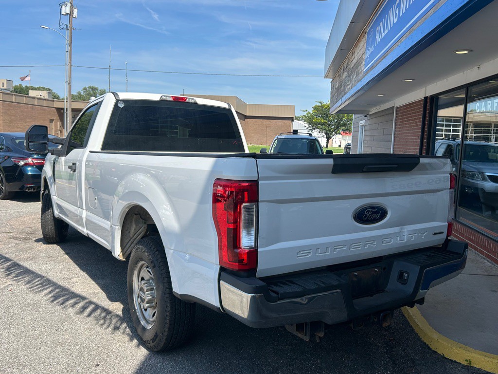 2017 Ford F-250 Image 5