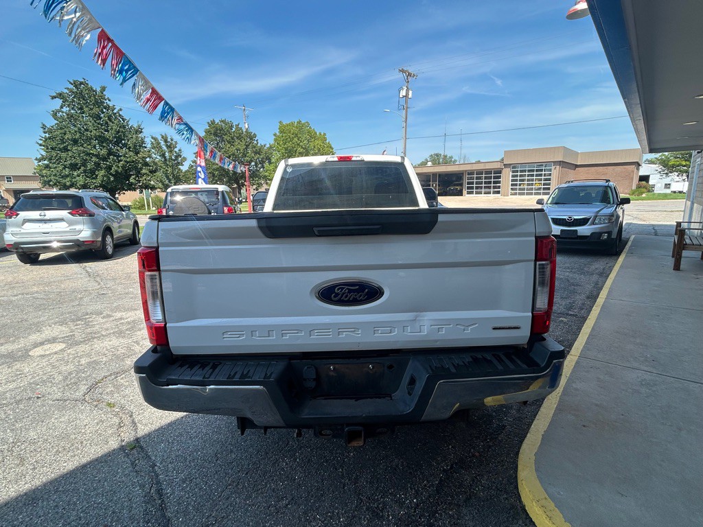 2017 Ford F-250 Image 6
