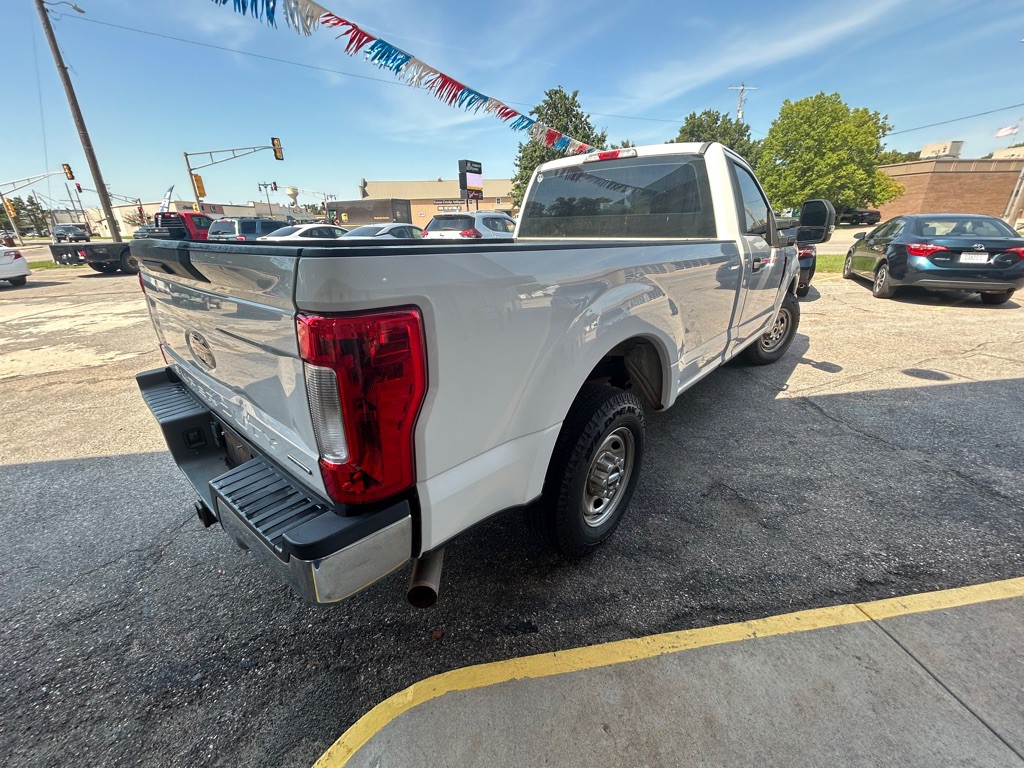 2017 Ford F-250 Image 7