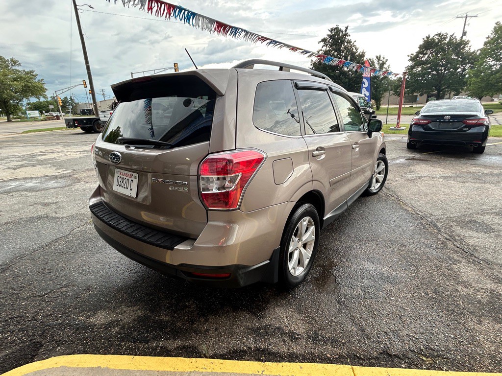 2015 Subaru Forester Image 3