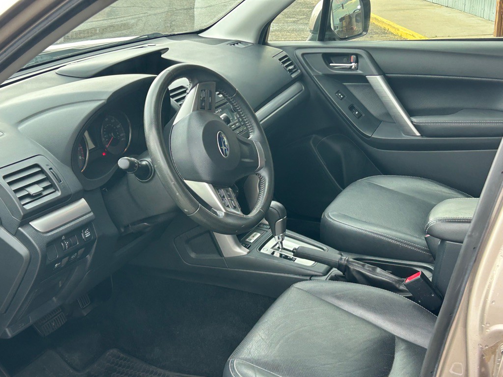 2015 Subaru Forester Image 10
