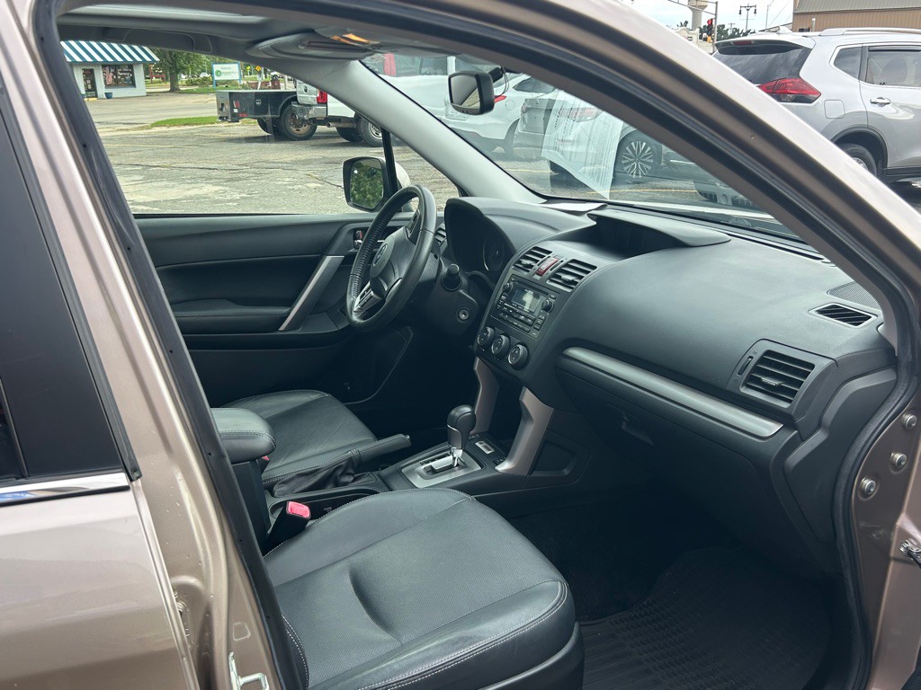 2015 Subaru Forester Image 14