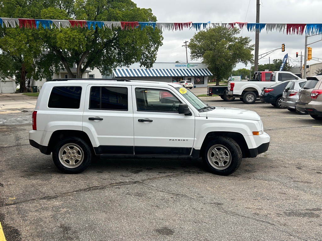2016 Jeep Patriot Image 4