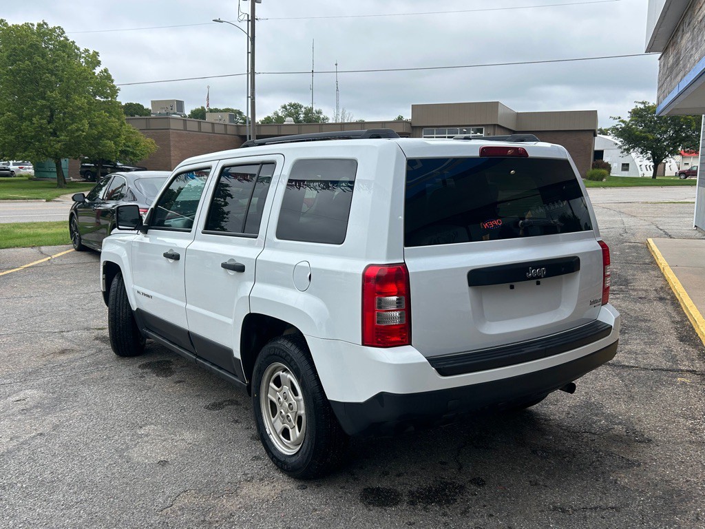 2016 Jeep Patriot Image 6
