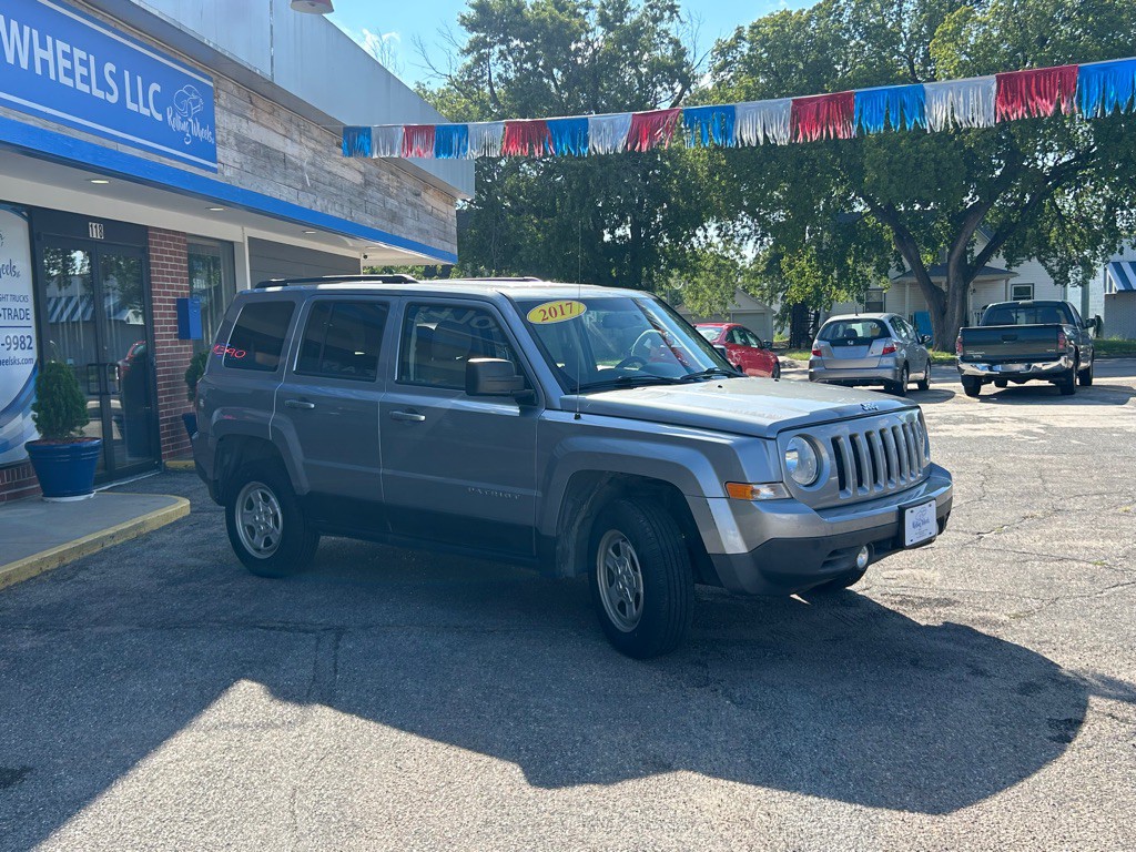 2017 Jeep Patriot Image 3