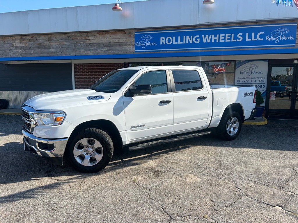 2023 RAM 1500 Image 2
