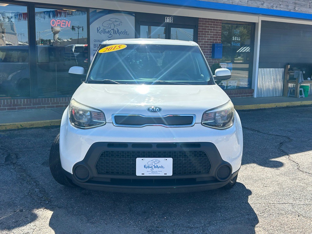 2015 Kia Soul Image 2