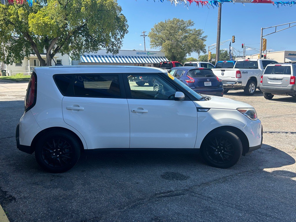 2015 Kia Soul Image 4