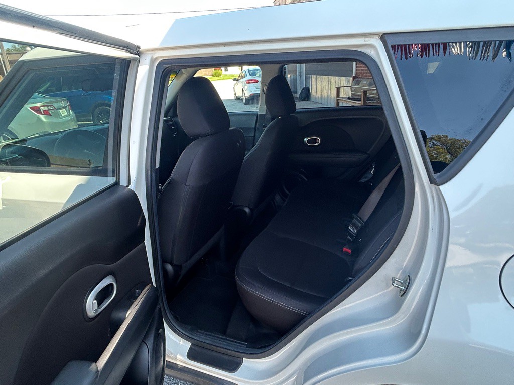 2015 Kia Soul Image 10