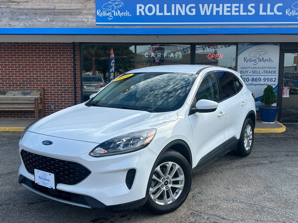 2021 Ford Escape Image 1