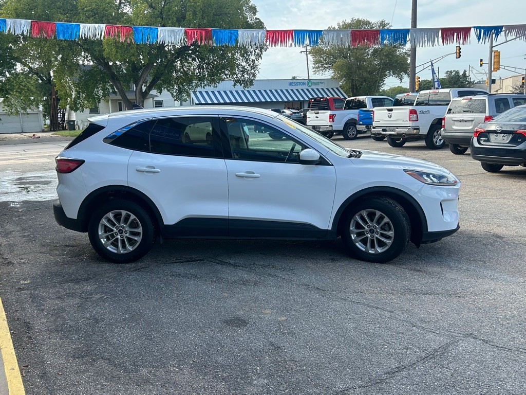 2021 Ford Escape Image 4