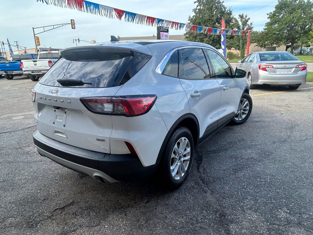 2021 Ford Escape Image 7