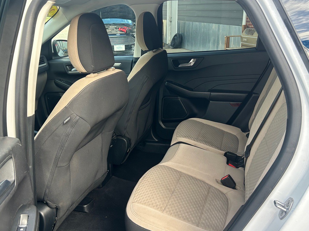 2021 Ford Escape Image 9