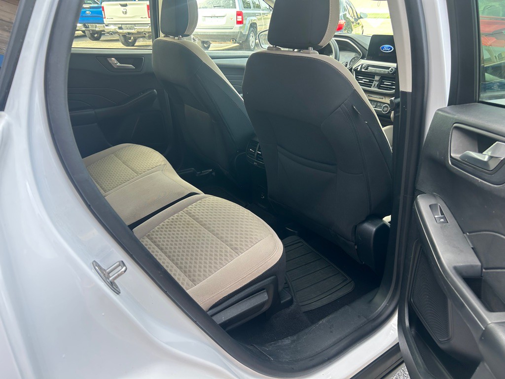 2021 Ford Escape Image 12