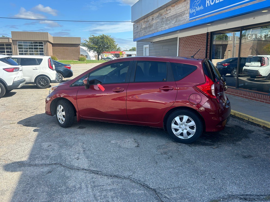 2018 Nissan Versa Image 8