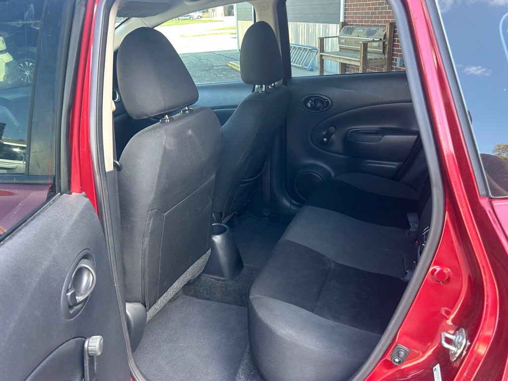 2018 Nissan Versa Image 9
