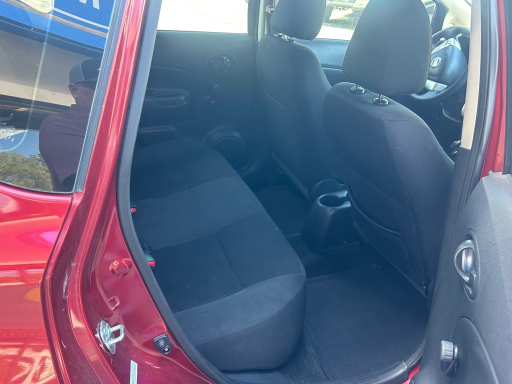 2018 Nissan Versa Image 12