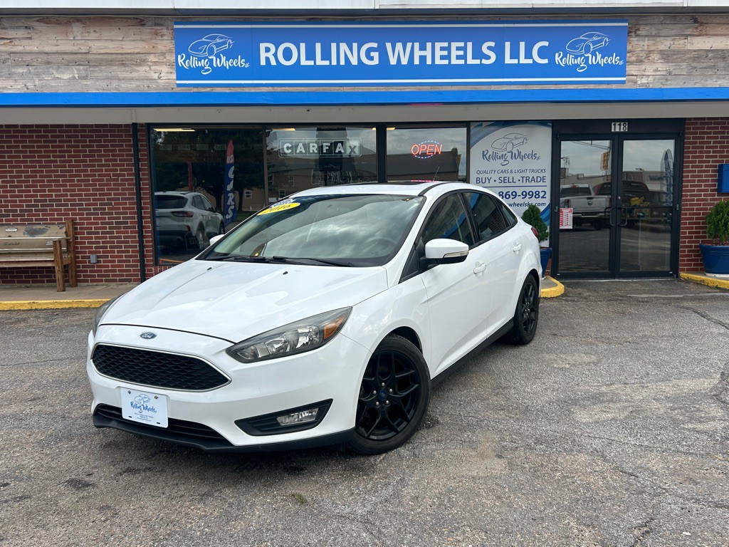 2016 Ford Focus Image 1