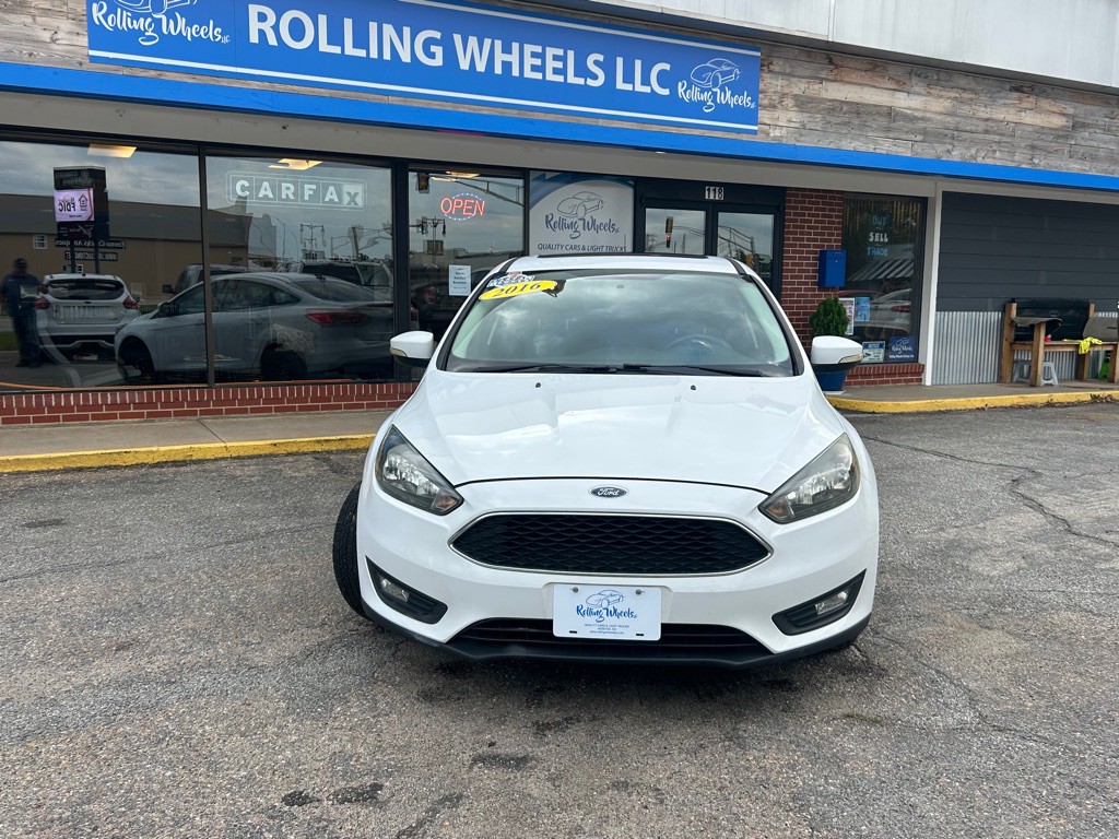 2016 Ford Focus Image 2
