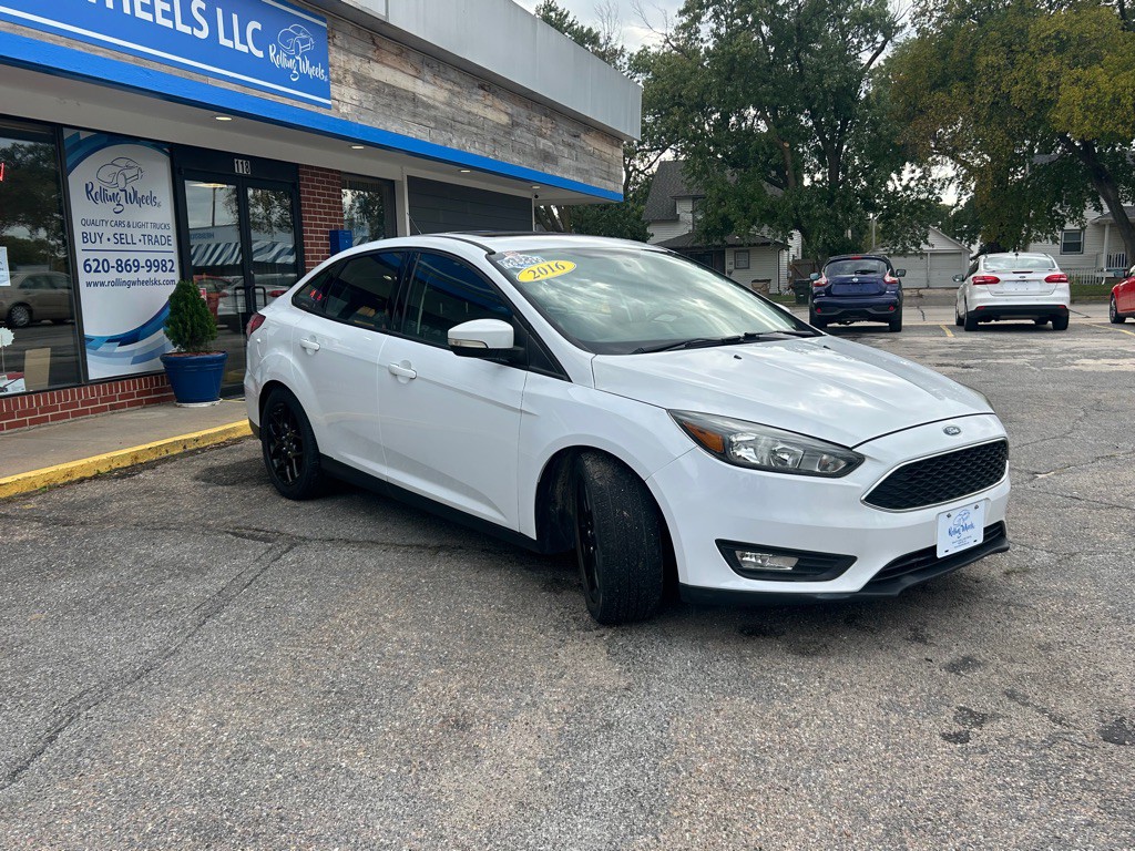 2016 Ford Focus Image 3