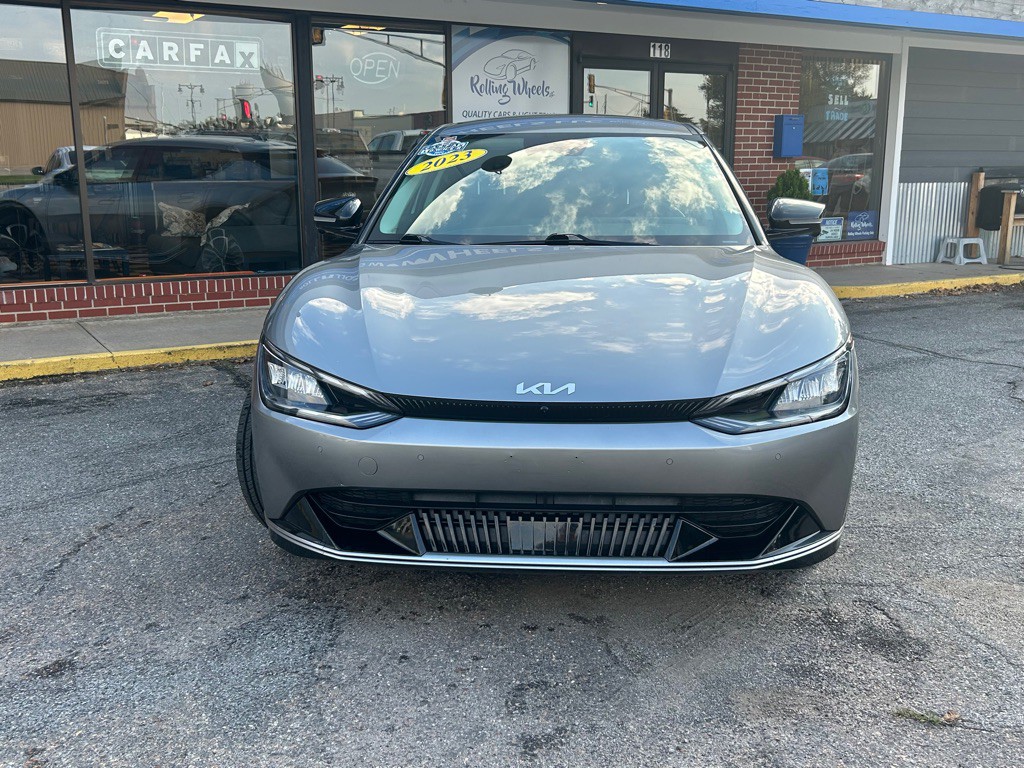 2023 Kia EV6 Image 2